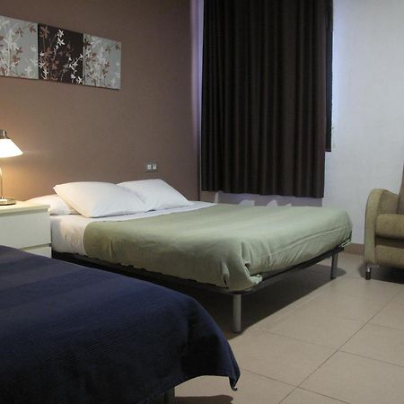 Hostal Lk Barselona Dış mekan fotoğraf